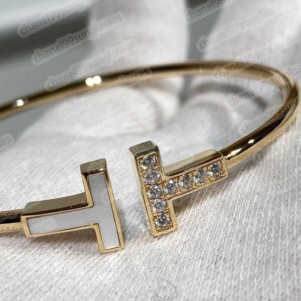 fashion light luxury bangle double t bracelet premium edition sterling silver t home women's rose gold enamel diamond whit box, Black
fashion light luxury bangle double t bracelet premium edition sterling silver t home women's rose gold enamel diamond whit box, Black