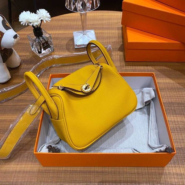 designer luxury women bags kelys herme high version women's fashion trend handbag hand sewn wax thread single shoulder birkins large ca
designer luxury women bags kelys herme high version women's fashion trend handbag hand sewn wax thread single shoulder birkins large ca
