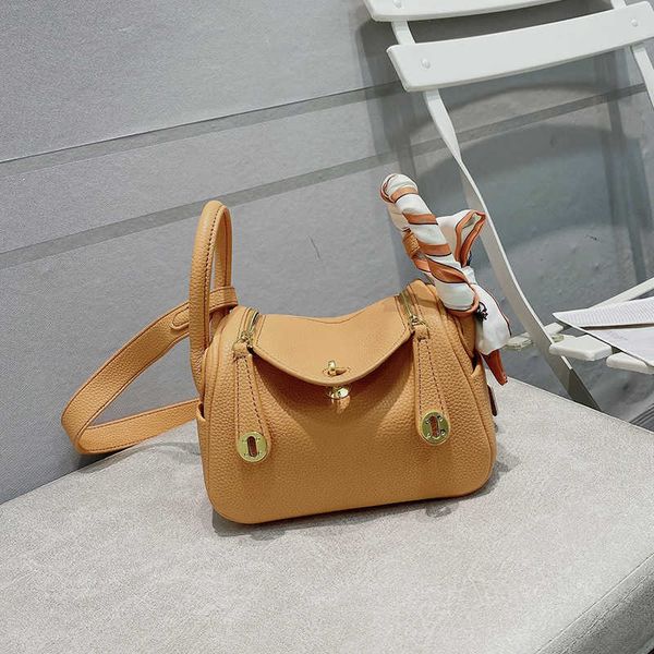 designer luxury women bags kelys herme high version women's fashion trend handbag hand sewn wax thread single shoulder birkins large ca
designer luxury women bags kelys herme high version women's fashion trend handbag hand sewn wax thread single shoulder birkins large ca