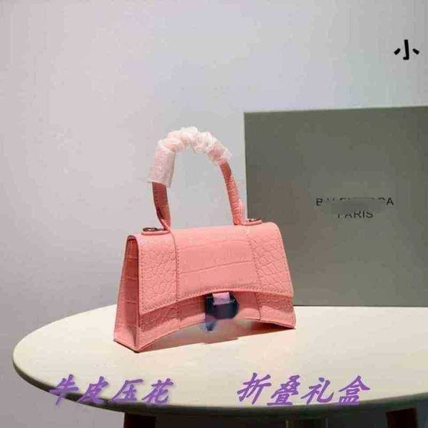 leather balenciga designer hands retro hourglass single shoulder bag foreign style crocodile pattern advanced frenchluxury fash
leather balenciga designer hands retro hourglass single shoulder bag foreign style crocodile pattern advanced frenchluxury fash