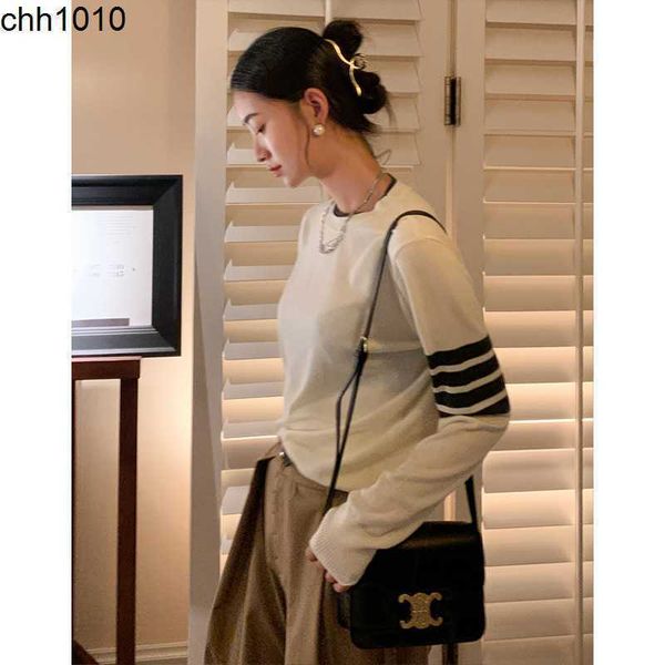 designer autumn classic four bar color contrast stripe fashion brand college style tb knitwear undercoat sweater, White;black
designer autumn classic four bar color contrast stripe fashion brand college style tb knitwear undercoat sweater, White;black