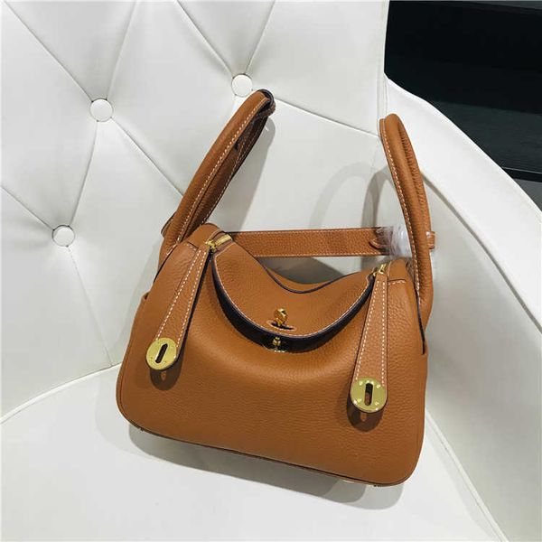 designer luxury women bags kelys herme high version women's fashion trend handbag hand sewn wax thread single shoulder birkins large ca
designer luxury women bags kelys herme high version women's fashion trend handbag hand sewn wax thread single shoulder birkins large ca