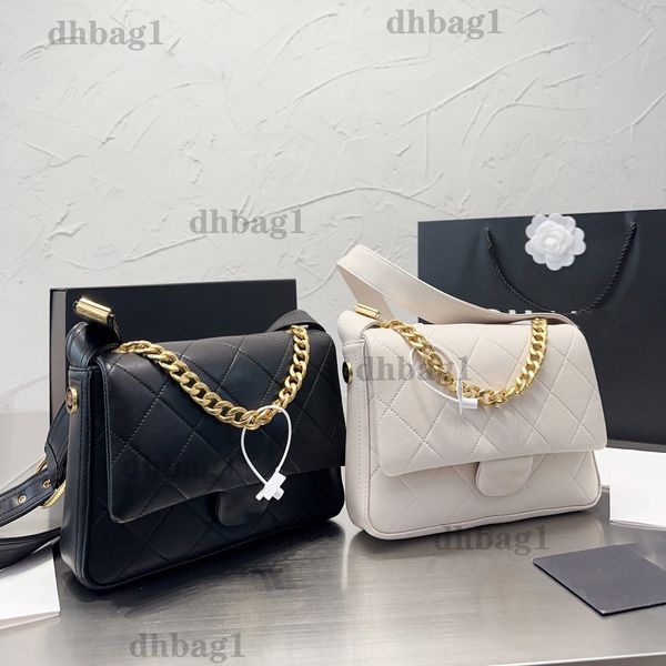 2022 classical designer embroidered diamond bag leather chain original hardware hand shank black white genuine leather shoulder crossbody wa
2022 classical designer embroidered diamond bag leather chain original hardware hand shank black white genuine leather shoulder crossbody wa