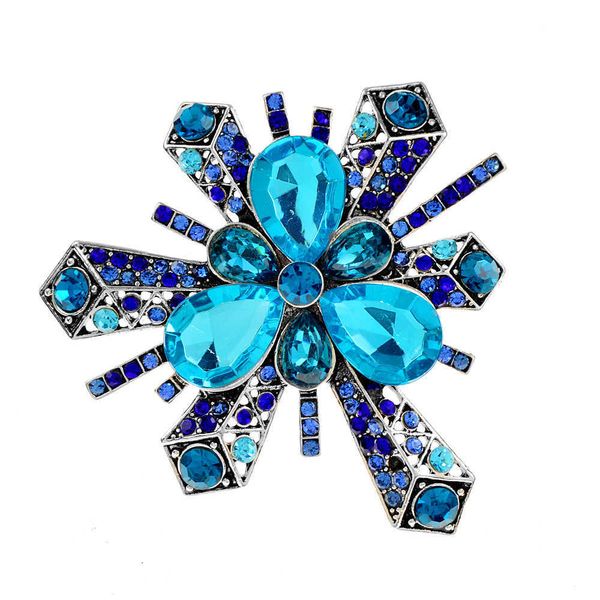 pins brooches c xiang new arrival rhinone fashion flower for women 2 colors available vintage coat accessories l221024, Gray 
pins brooches c xiang new arrival rhinone fashion flower for women 2 colors available vintage coat accessories l221024, Gray