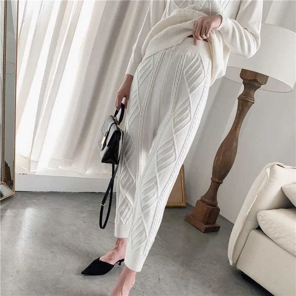 women's pants capris 2022 autumn winter thick woolen knitting trousers women's loose radish-shaped beam feet fashion trend knitted, Black;white
women's pants capris 2022 autumn winter thick woolen knitting trousers women's loose radish-shaped beam feet fashion trend knitted, Black;white