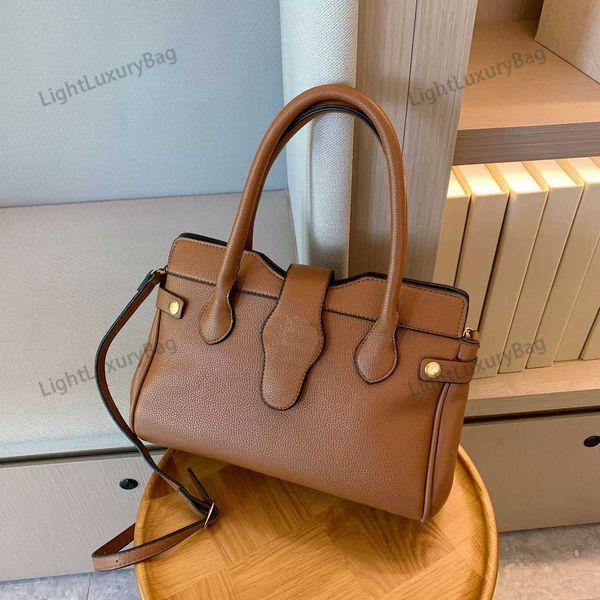shoulder bag designer leather light luxury 2 g handbag quality crossbody for women classic famous brand shopping purses 220324
shoulder bag designer leather light luxury 2 g handbag quality crossbody for women classic famous brand shopping purses 220324