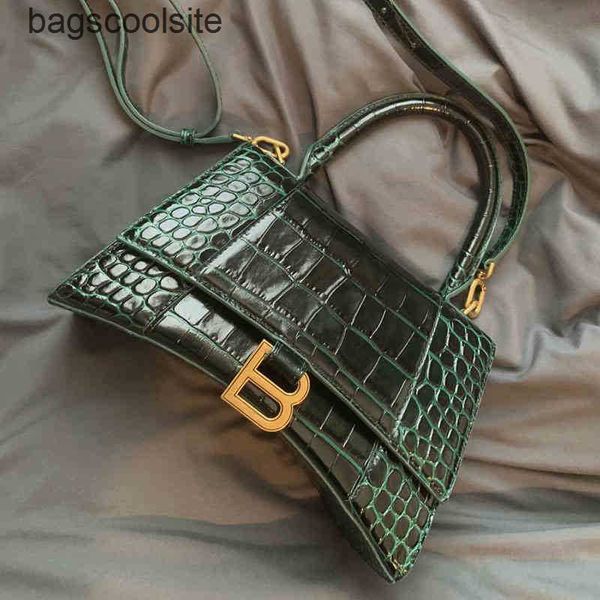 2023 balenciga bag crocodile vintage bags hourglass shoulder handbag high designer quality home leather one messenger fashion mini women
2023 balenciga bag crocodile vintage bags hourglass shoulder handbag high designer quality home leather one messenger fashion mini women