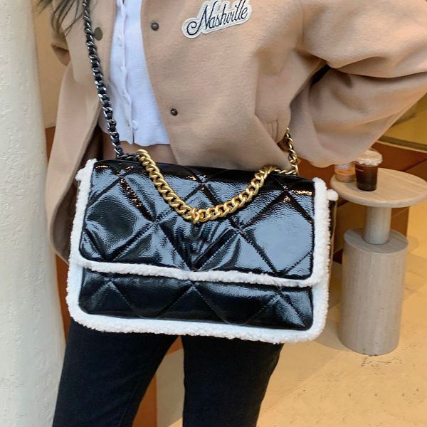 diamond lattice wool bag chain 19 bags 2023 metallic lady luxury r brand fashion shoulder handbags quality women phone wallets artwork purse
diamond lattice wool bag chain 19 bags 2023 metallic lady luxury r brand fashion shoulder handbags quality women phone wallets artwork purse