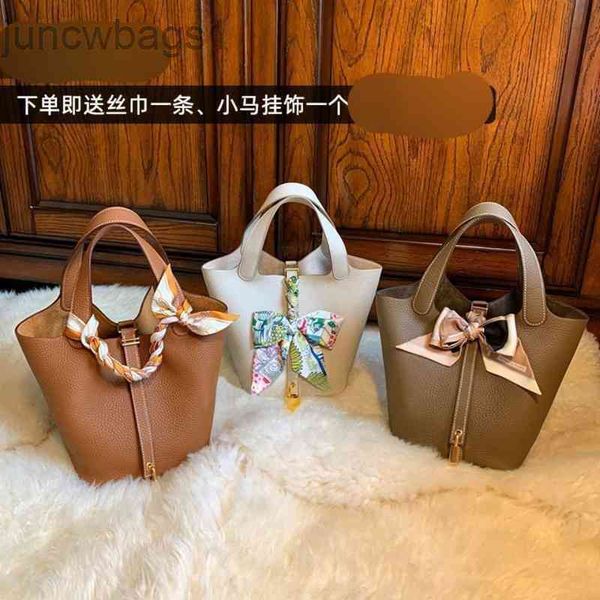 dhl express luxury 2022 designer bags women's new 2022 head leather bucket fashion handbag small vegetable basket womenbirkins kellies
dhl express luxury 2022 designer bags women's new 2022 head leather bucket fashion handbag small vegetable basket womenbirkins kellies