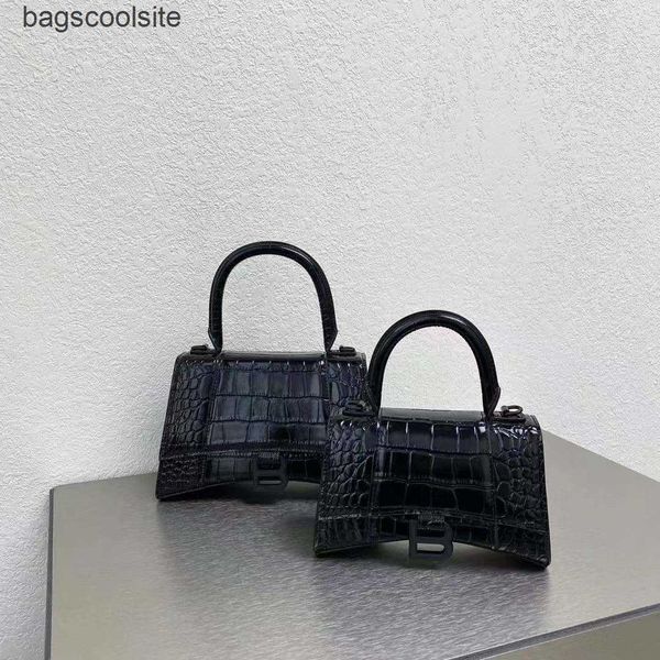 handbag balencaigass bag cowhide single crocodile bags diagonal vintage hourglass shoulder fashion women shoulder designer straddle handbags
handbag balencaigass bag cowhide single crocodile bags diagonal vintage hourglass shoulder fashion women shoulder designer straddle handbags