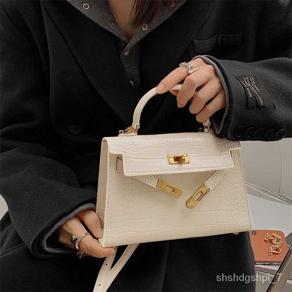 grade totes hermee classic kellies handle handbags high designer niche portable trendy luxury light white crocodile pattern crossbody bag fe
grade totes hermee classic kellies handle handbags high designer niche portable trendy luxury light white crocodile pattern crossbody bag fe