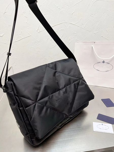 luxury designer shoulder bag crossbody shaped seam nylon strap messenger bag flap wholesale
luxury designer shoulder bag crossbody shaped seam nylon strap messenger bag flap wholesale