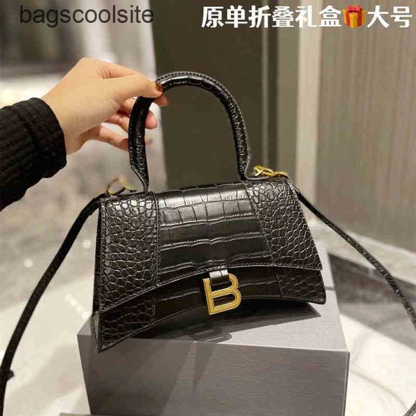 home balencaigass 2022 bag leather vintage hourglass designer fashion versatile handbag crocodile single diagonal shoulder bags
home balencaigass 2022 bag leather vintage hourglass designer fashion versatile handbag crocodile single diagonal shoulder bags