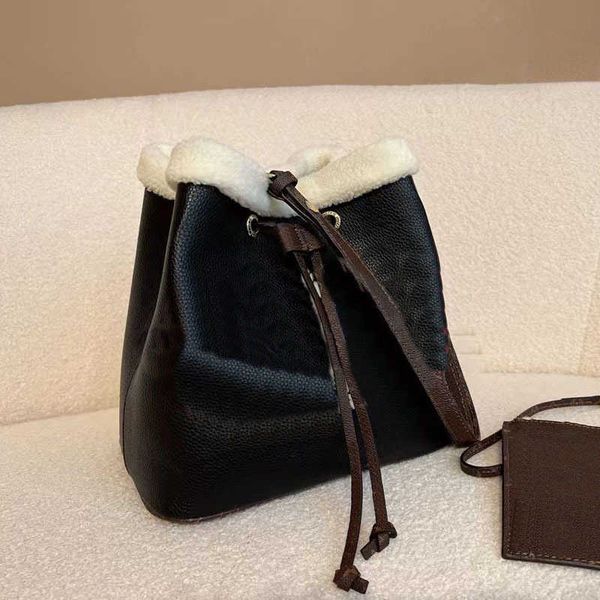 designers luxury bags for womens louiseity 1 viutonity handbags lvs crossbody shoulder the tote bag multicolour capacity versatile 7a wallet
designers luxury bags for womens louiseity 1 viutonity handbags lvs crossbody shoulder the tote bag multicolour capacity versatile 7a wallet