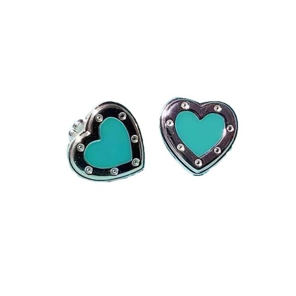 2022 fashion designer love earrings classic womens luxury exquisite workmanship leisure versatile essential small fresh earring is216w, Golden;silver
2022 fashion designer love earrings classic womens luxury exquisite workmanship leisure versatile essential small fresh earring is216w, Golden;silver