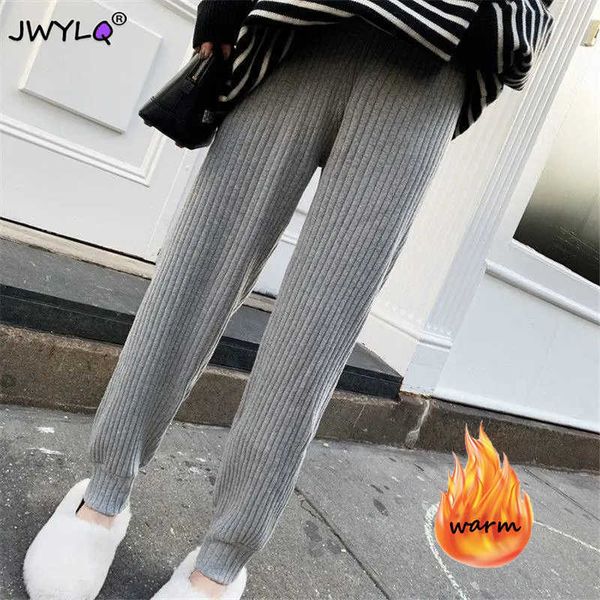 women's pants capris autumn winter loose vertival striped knitting women harem pants solid color high waist drawstring trouser new thic, Black;white
women's pants capris autumn winter loose vertival striped knitting women harem pants solid color high waist drawstring trouser new thic, Black;white