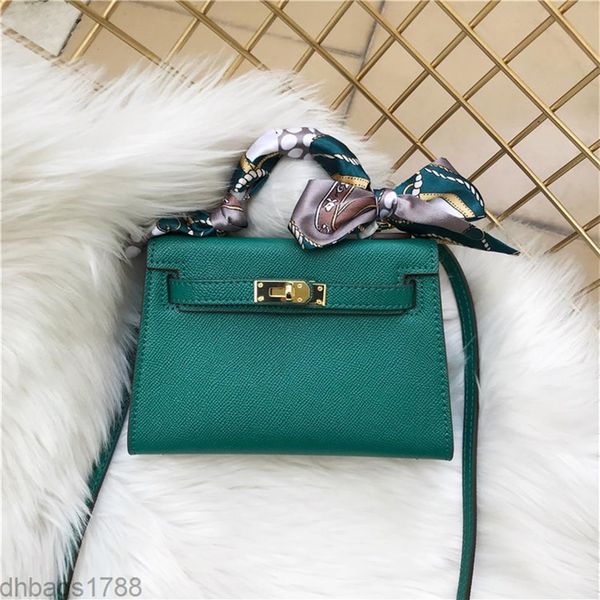 2021 new little kellies palm single shoulder straddle leather second generation hand1 mini bag 19cm293e
2021 new little kellies palm single shoulder straddle leather second generation hand1 mini bag 19cm293e