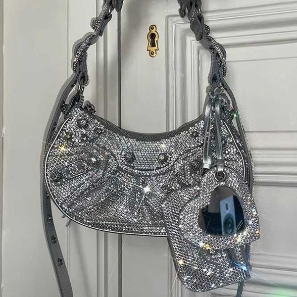 designer luxury womens bag balencigas handbag b-shaped paris single shoulder messenger fashion square gift shoulder oblique span versatile h
designer luxury womens bag balencigas handbag b-shaped paris single shoulder messenger fashion square gift shoulder oblique span versatile h
