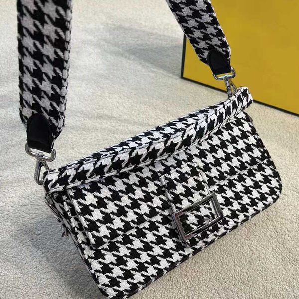 designer shoulder bags woman handbags baguette houndstooth crossbody bags women fashion distressed denim crossbody bag purses 221024
designer shoulder bags woman handbags baguette houndstooth crossbody bags women fashion distressed denim crossbody bag purses 221024