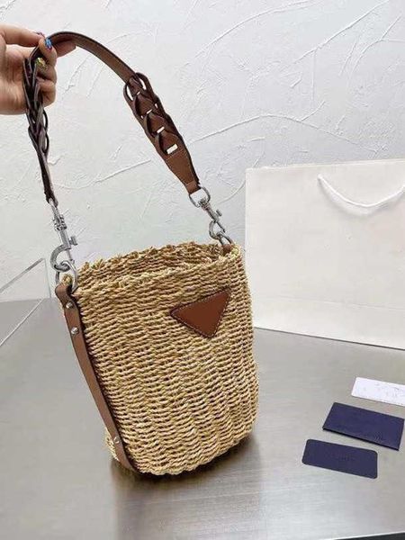 hbp luxury handbags designer 20cm straw 2022 early spring new match color versatile network star with one shoulder women tote bucket bags
hbp luxury handbags designer 20cm straw 2022 early spring new match color versatile network star with one shoulder women tote bucket bags