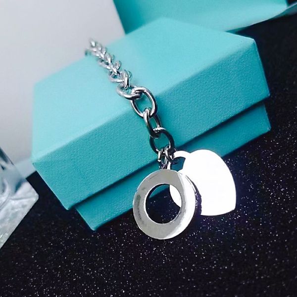europe and america luxury bracelet necklace set t letter heart fashion designer couple jewelry 18k gold gift 316l stainless steel factory, Silver
europe and america luxury bracelet necklace set t letter heart fashion designer couple jewelry 18k gold gift 316l stainless steel factory, Silver