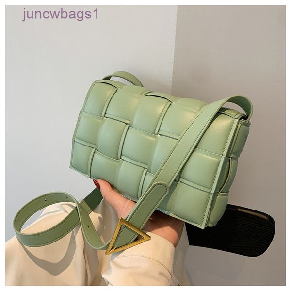 outdoor sports designer venetas bottegas bagsbags woven women summer fashion 's foreign small square
outdoor sports designer venetas bottegas bagsbags woven women summer fashion 's foreign small square
