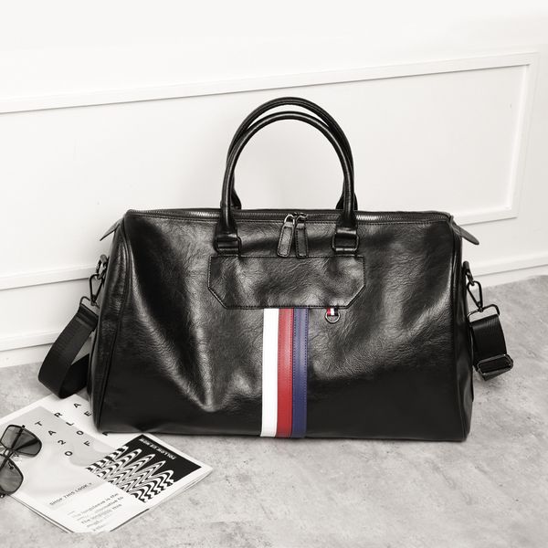 wholesale factory men shoulder bags outdoor sports fitness leisure leather travel bag black joker striped handbag street trend contrast fash
wholesale factory men shoulder bags outdoor sports fitness leisure leather travel bag black joker striped handbag street trend contrast fash