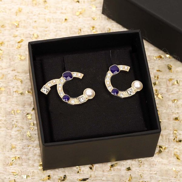 luxury quality charm stud earring with diamond and black color beads have box stamp 18k gold plated ps3433a, Golden
luxury quality charm stud earring with diamond and black color beads have box stamp 18k gold plated ps3433a, Golden