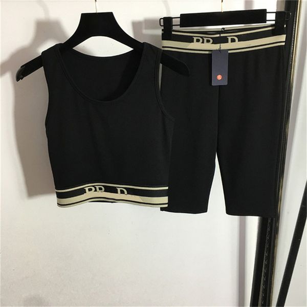 letters womens tracksuit summer sleeveless padded tracksuits fashion black yoga outfits
letters womens tracksuit summer sleeveless padded tracksuits fashion black yoga outfits