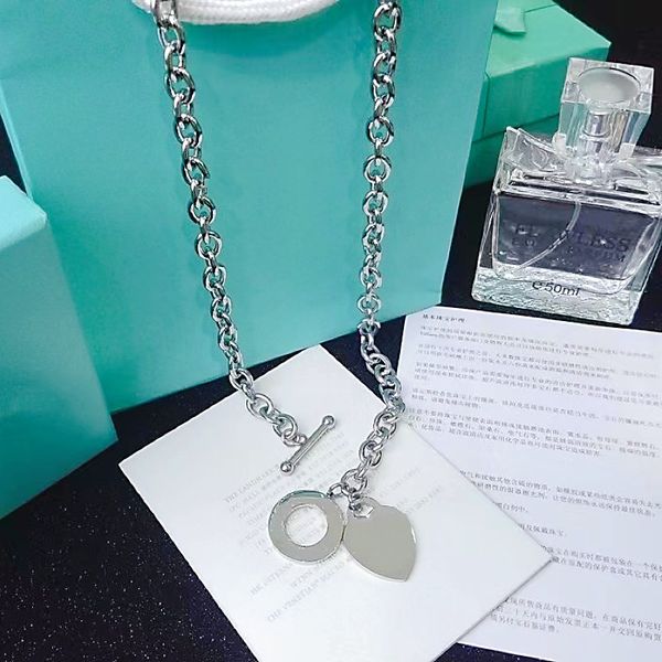 european and american charm bracelet necklace set t letter peach heart designer couple jewelry 18k gold gift 316l stainless steel factory, Silver
european and american charm bracelet necklace set t letter peach heart designer couple jewelry 18k gold gift 316l stainless steel factory, Silver