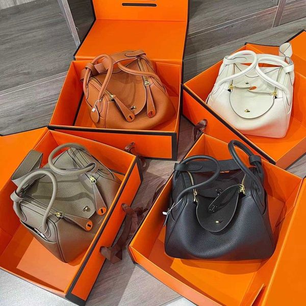 designer luxury women bags kelys herme high version women's fashion trend handbag hand sewn wax thread single shoulder birkins large ca
designer luxury women bags kelys herme high version women's fashion trend handbag hand sewn wax thread single shoulder birkins large ca