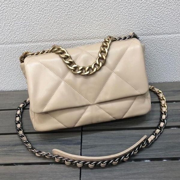 designer bags 19 chain pillow handbag fashion classic one shoulder messenger sheepskin square lattice women's genuine leather bag luxur
designer bags 19 chain pillow handbag fashion classic one shoulder messenger sheepskin square lattice women's genuine leather bag luxur