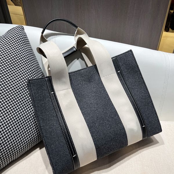 woman designer tote bags fashion woody handbags luxurys women mens black white totes bag medium small handbag lady shoulder bag cross body p
woman designer tote bags fashion woody handbags luxurys women mens black white totes bag medium small handbag lady shoulder bag cross body p