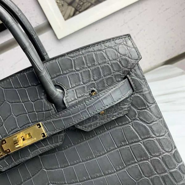 herme birkin women bags nile crocodile skin graphite grey 30 handbag high end matte large capacity ayw
herme birkin women bags nile crocodile skin graphite grey 30 handbag high end matte large capacity ayw