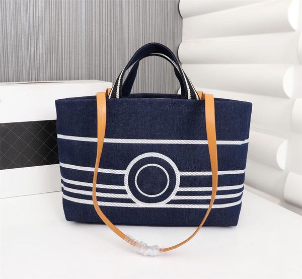 denim tote bags channel large capacity designer handbag fashion women shopping bag luxury wallet line print pruse 38cm
denim tote bags channel large capacity designer handbag fashion women shopping bag luxury wallet line print pruse 38cm