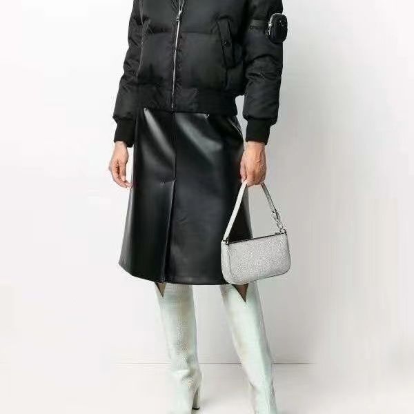 new down jackets women winter coat simple fashion letter printing puffer jackets comfortable outdoor warm parka casual couple clothes, Black
new down jackets women winter coat simple fashion letter printing puffer jackets comfortable outdoor warm parka casual couple clothes, Black