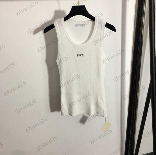 womens sweaters front logo embroidered u collar knit vest fabric soft slim solid color sleeveless sweater sport style single wear outside w, White;black
womens sweaters front logo embroidered u collar knit vest fabric soft slim solid color sleeveless sweater sport style single wear outside w, White;black