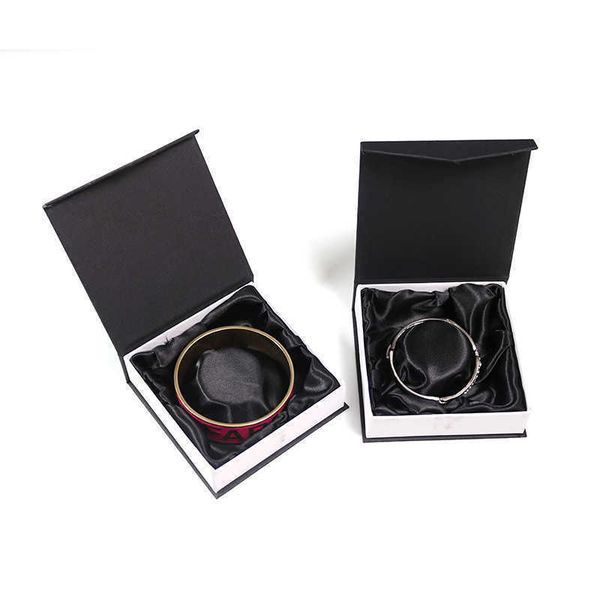 jewelry boxes 12pcs new black and white box craft hard paper for bracelet bangles packaging display wholesale l221021, Black;white
jewelry boxes 12pcs new black and white box craft hard paper for bracelet bangles packaging display wholesale l221021, Black;white