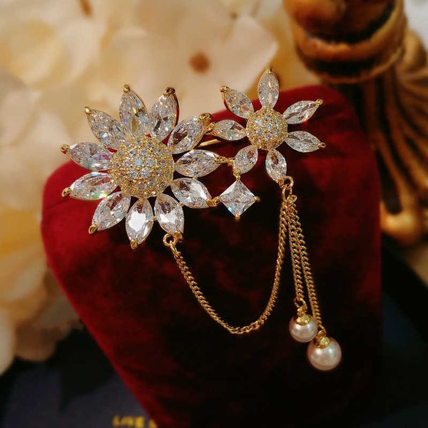 pins brooches for women luxury cubic zirconia sun flower corsage sweater suit pin accessories fine jewelry bridal wedding brooch l221024, Gray
pins brooches for women luxury cubic zirconia sun flower corsage sweater suit pin accessories fine jewelry bridal wedding brooch l221024, Gray
