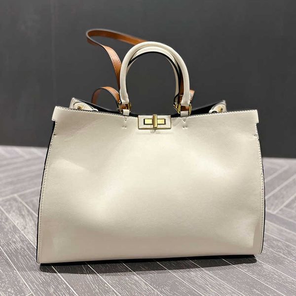 shopping bags tote peekabo designer leather the tote luxurys womens designers crossbody design handbag luggage pouch purse 221025
shopping bags tote peekabo designer leather the tote luxurys womens designers crossbody design handbag luggage pouch purse 221025