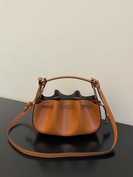 tote bags 2022 autumn crossbody shopping designer purses and handbags lady luxury famous brands shoulder for women
tote bags 2022 autumn crossbody shopping designer purses and handbags lady luxury famous brands shoulder for women