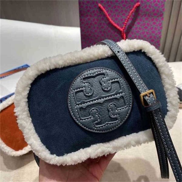 fahion burchs tbs tb torys handbags autumn and winter tory lamb hair camera bag leather ingle houlder meenger double-layer mall book with 18
fahion burchs tbs tb torys handbags autumn and winter tory lamb hair camera bag leather ingle houlder meenger double-layer mall book with 18