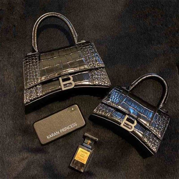 designer balencigas handbags hourglass bag advanced sense high version women's crocodile handbag leather shoulder diagonal 36is
designer balencigas handbags hourglass bag advanced sense high version women's crocodile handbag leather shoulder diagonal 36is