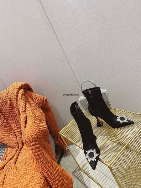 shoe amina muaddi luxury casual ankle boot suede leather pointy classic high heel zipper sun butterfly 35-42 fqz, Black
shoe amina muaddi luxury casual ankle boot suede leather pointy classic high heel zipper sun butterfly 35-42 fqz, Black
