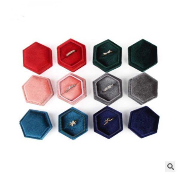jewelry boxes zerong velet ring box 4.9x4.3x4.5cm colorful spot hexagon flannelette ring jewelry package display velet l221021, Black;white
jewelry boxes zerong velet ring box 4.9x4.3x4.5cm colorful spot hexagon flannelette ring jewelry package display velet l221021, Black;white