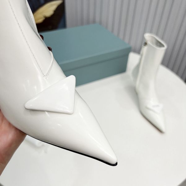 brand boots designer design women black leather fashion side zipper everything in fashion
brand boots designer design women black leather fashion side zipper everything in fashion
