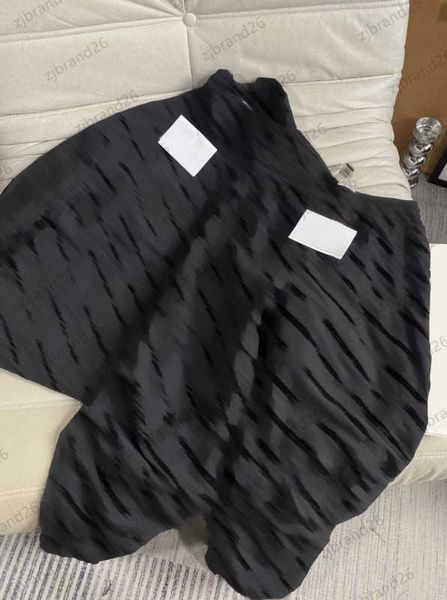 womens two piece pants two pieces set flocking logo tracksuites high neck and zipper pockets collocation straight trousers sports casual sty, White
womens two piece pants two pieces set flocking logo tracksuites high neck and zipper pockets collocation straight trousers sports casual sty, White