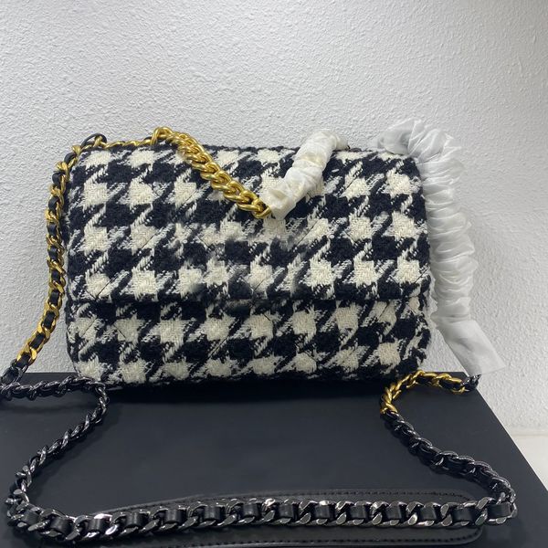 22k womens 19 series houndstooth tweed bags classic gold metal hardware chain handle totes cross body jumbo large capacity shoulder sacoche
22k womens 19 series houndstooth tweed bags classic gold metal hardware chain handle totes cross body jumbo large capacity shoulder sacoche
