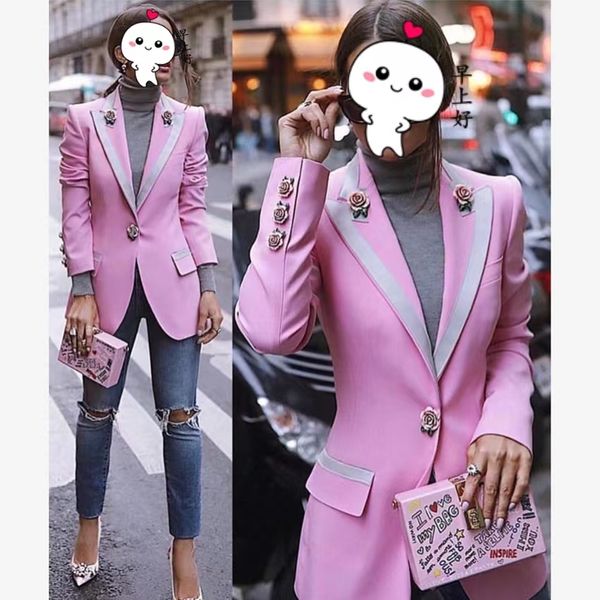 star with the same high-quality office lady blazer with rose-buttons piping collar pink color, White;black
star with the same high-quality office lady blazer with rose-buttons piping collar pink color, White;black