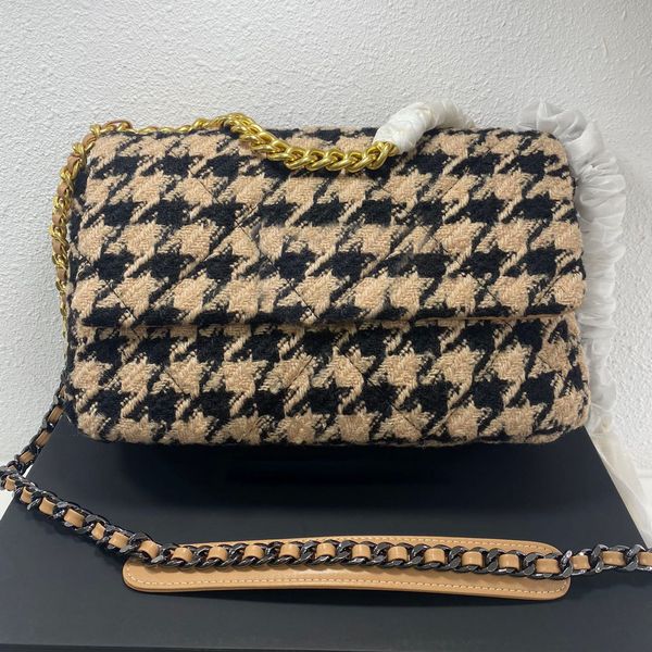 womens classic tweed quilted jumbo totes bags gold silver two-tone vintage hardware handle chain shoulder crossbody maxi multi pochette desi
womens classic tweed quilted jumbo totes bags gold silver two-tone vintage hardware handle chain shoulder crossbody maxi multi pochette desi